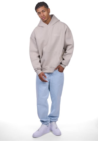 Felpa 'Embo' di Dropsize in grigio