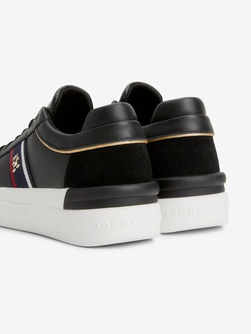 Chaussure à lacets TOMMY HILFIGER en noir