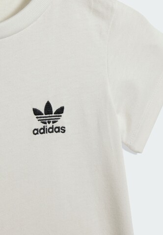 ADIDAS ORIGINALS - Conjunto 'Trefoil Essentials' en beige