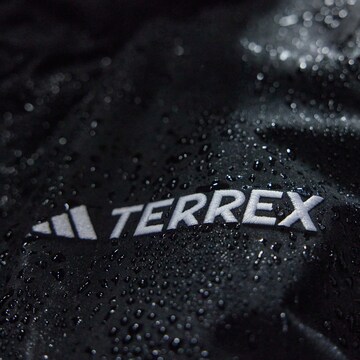 ADIDAS TERREX Ulkoilutakki 'Xperior' värissä musta