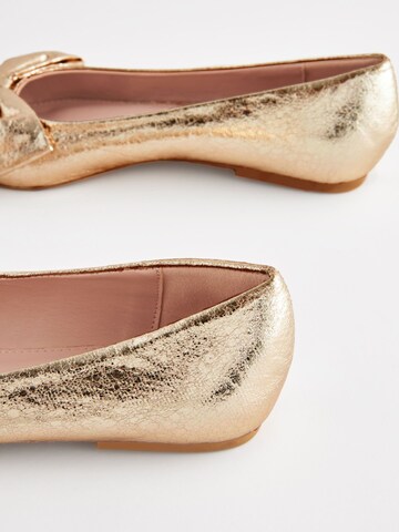 Next Ballerina 'Forever Comfort' in Goud