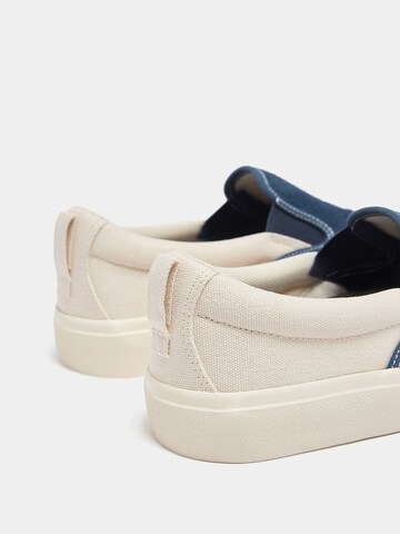 Pull&Bear Trampki slip on w kolorze niebieski