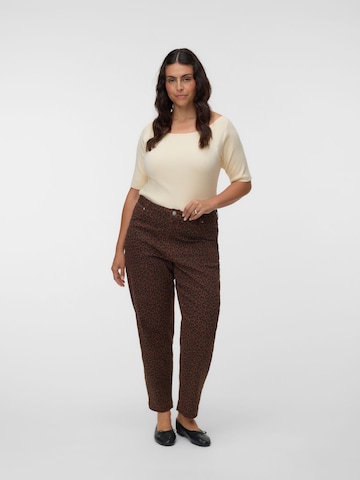 Vero Moda Curve Regular Jeans 'VMCTessa' in Bruin