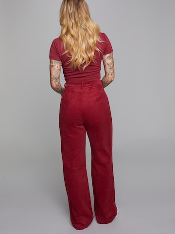 évasé Pantalon 'Mona' ABOUT YOU x Sharlota en rouge