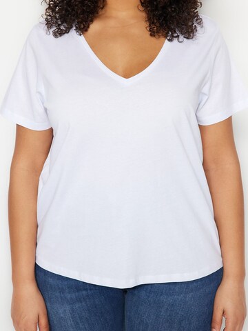 T-shirt Trendyol Curve en noir