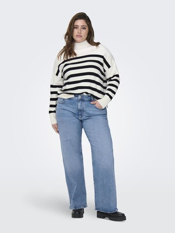 Pullover di ONLY Carmakoma in bianco