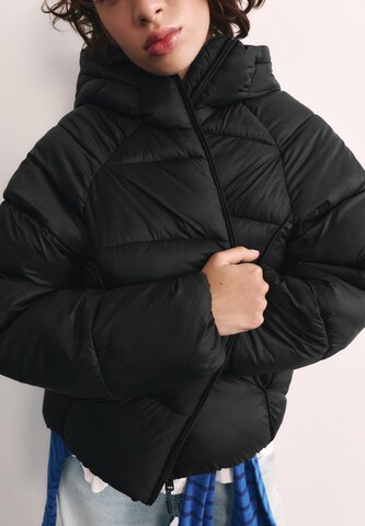 Giacca invernale di Pull&Bear in nero