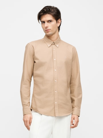 BOSS - Regular Fit Camisa clássica 'ROAN' em bege: frente