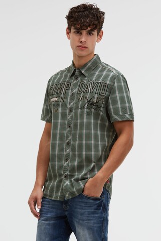 CAMP DAVID Regular fit Button Up Shirt in Green: front