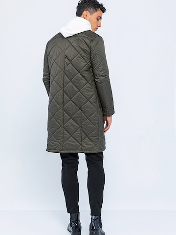 Ron Tomson Winter coat in Brown