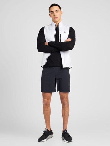 On Regular Sportshorts in Schwarz