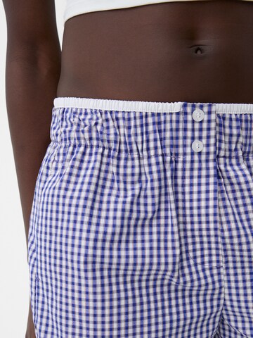 regular Pantaloni di Bershka in blu