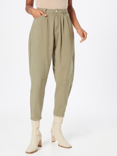 Jeans Missguided pe kaki, Vizualizare model