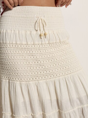 Gonna ' ' di Apricot in beige