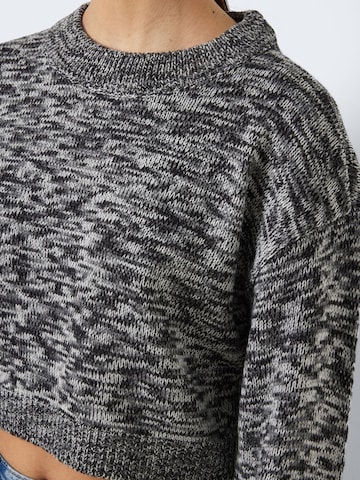 Pullover 'SANDRA' di Noisy may in grigio