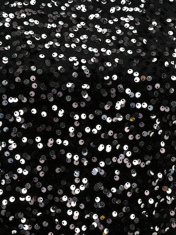 Pieces Petite - Vestido 'Kam' en negro