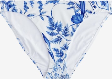 balta Next Bikinio kelnaitės: priekis