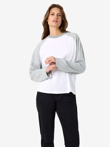 Noisy may - Camiseta en blanco