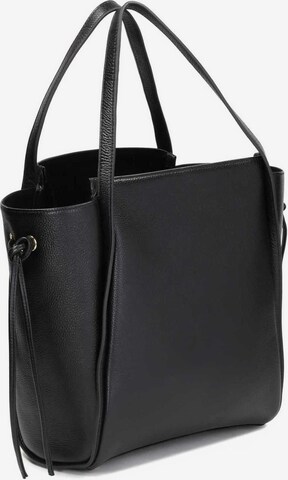 Kazar Handbag in Black