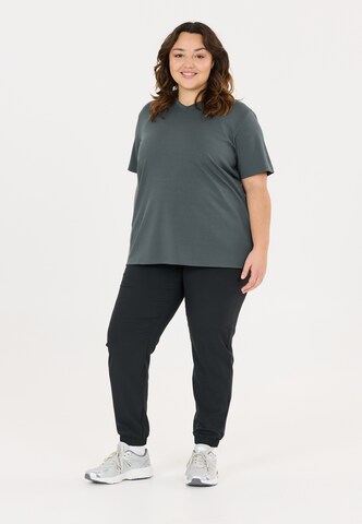 Q by Endurance Performance shirt 'Annabelle' in Grey