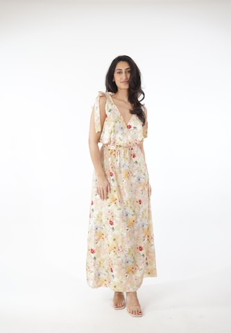 Elara Kleid in Beige