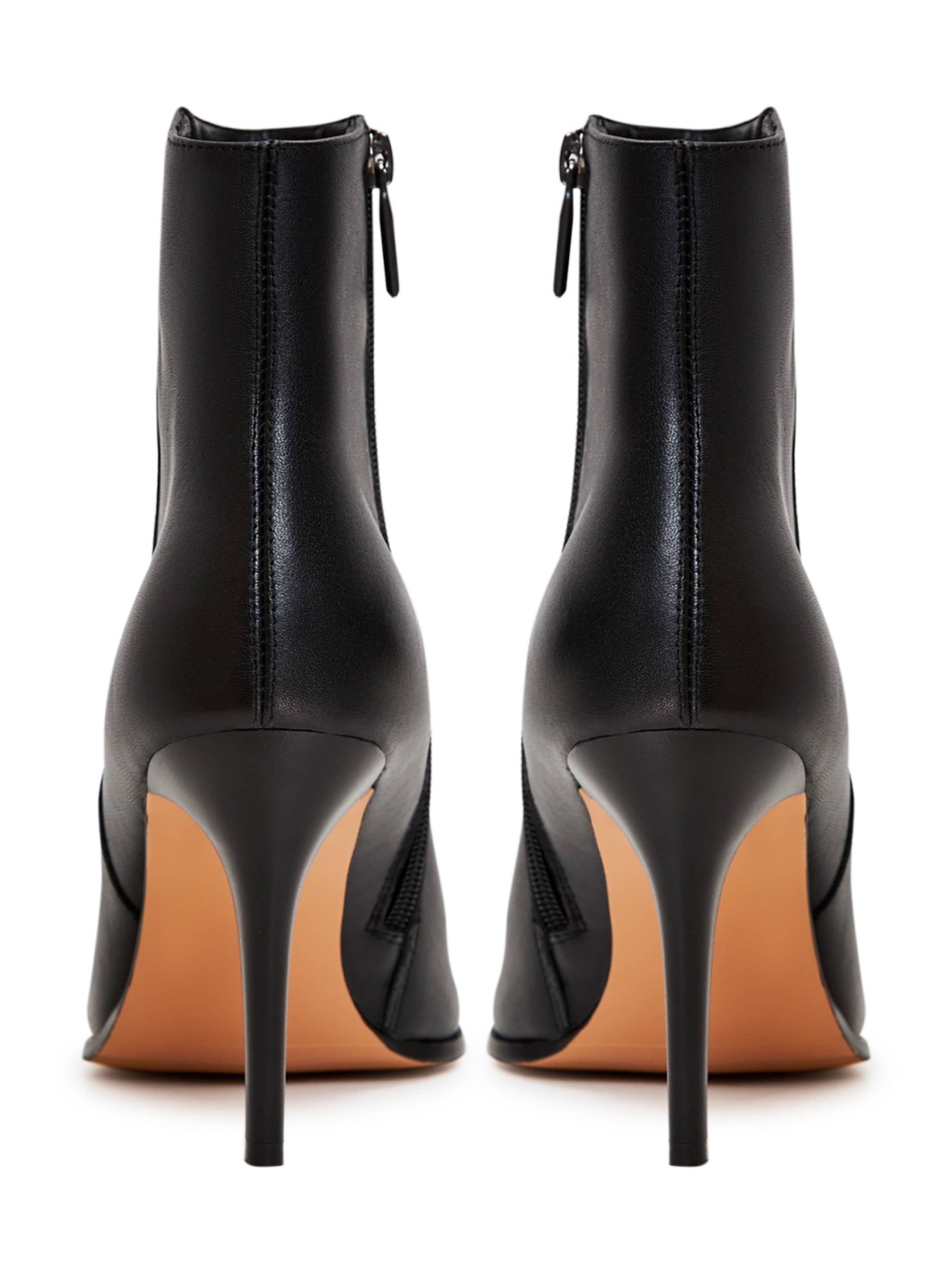 CESARE GASPARI Ankle Boots in Schwarz