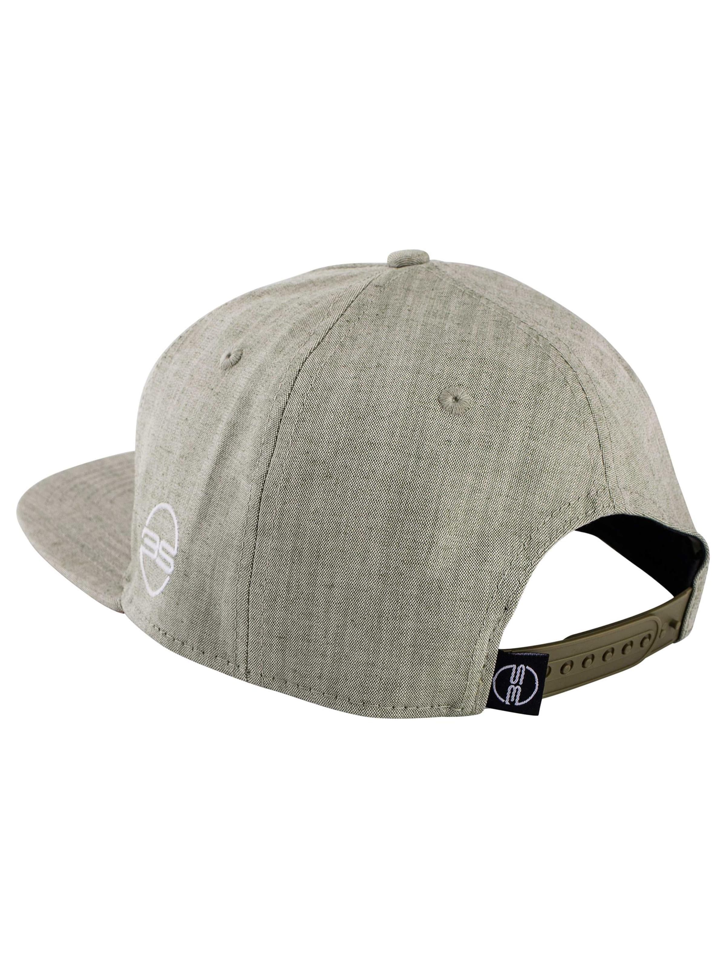 Blackskies Cap 'Snapback Cap 'Eos Vol. IV'' in Green