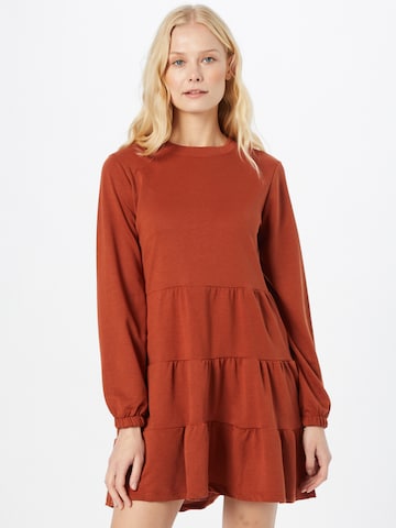 Robe Trendyol en rouge : devant