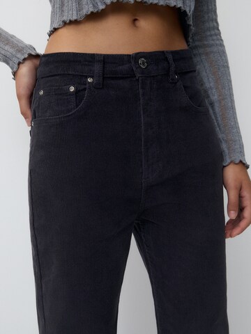 Pull&Bear Regular Trousers in Grey