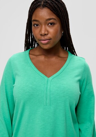 TRIANGLE Majica | zelena barva