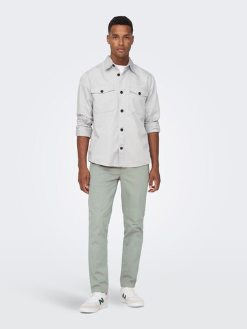 Only & Sons - Slimfit Calças chino 'Pete' em cinzento