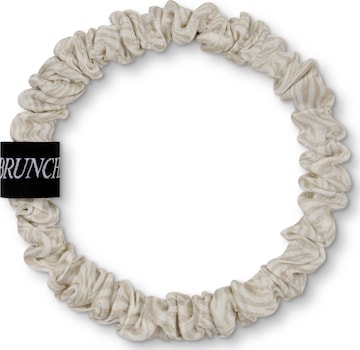 BRUNCHIES® Hair jewelry 'BRUNCHIES® "Tiger" Seiden Scrunchie für glatte, gepflegte Haare in weiß und beige mit Tigermuster' in Beige: front