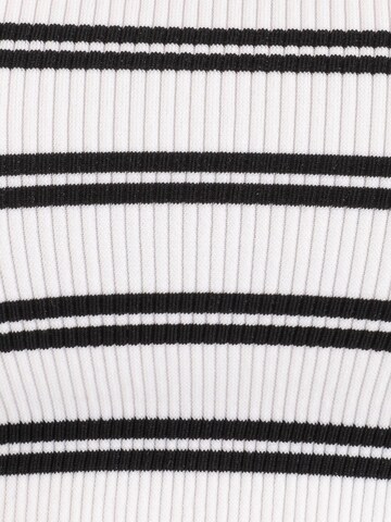 Top in maglia di Hiccup in bianco