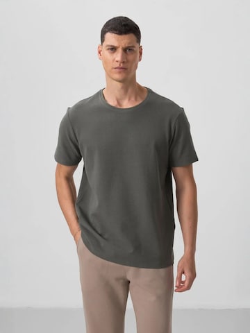 Tommy Life Shirt in Green