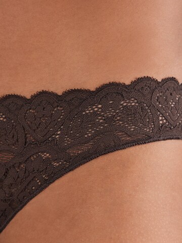 INTIMISSIMI Panty 'Brazilian' in Brown
