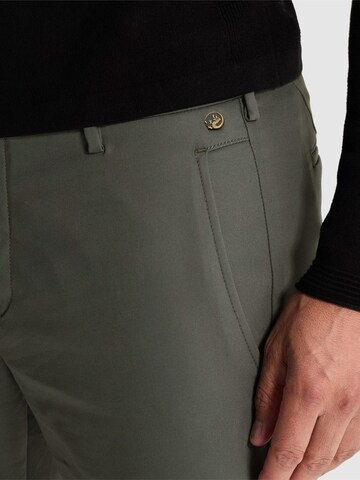 CAST IRON Tapered Lærredsbukser 'Cylas tapered fit chino' i grøn