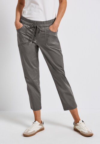 STREET ONE Slim fit Pants in Grey: front