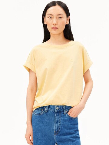 T-shirt 'IDAARA' ARMEDANGELS en jaune : devant