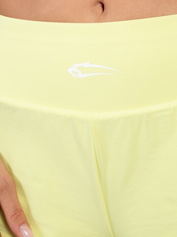 Regular Pantalon de sport 'Fastlane' Smilodox en jaune