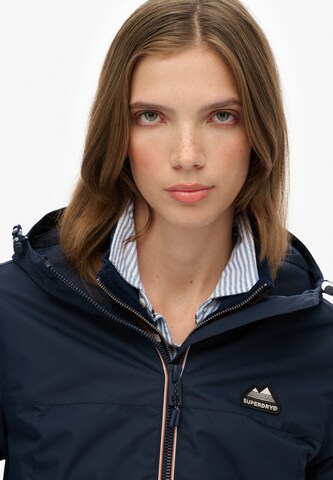 Veste mi-saison 'Essential' Superdry en bleu