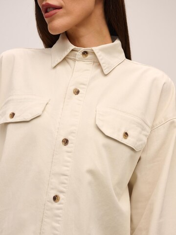 ORIMEI by Victoria Swarovski Блузка в Белый