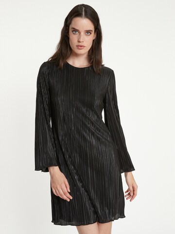 Robe 'Tebea' Ana Alcazar en noir : devant