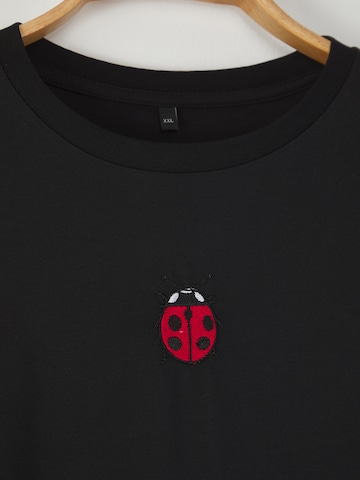 melns Trendyol Curve T-Krekls