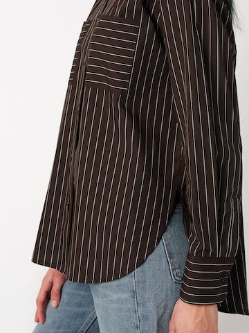 DESOTO Blouse in Brown