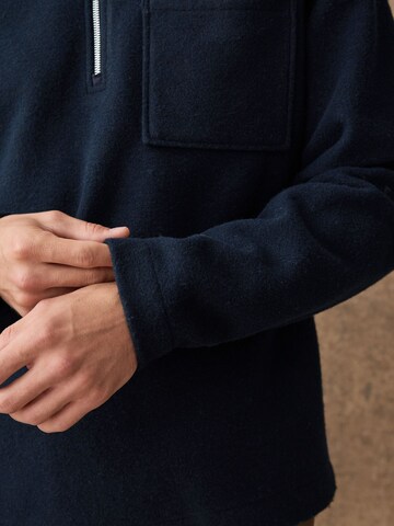 Next Pullover in Blau