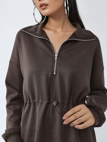 Busem - Sweatshirt em castanho