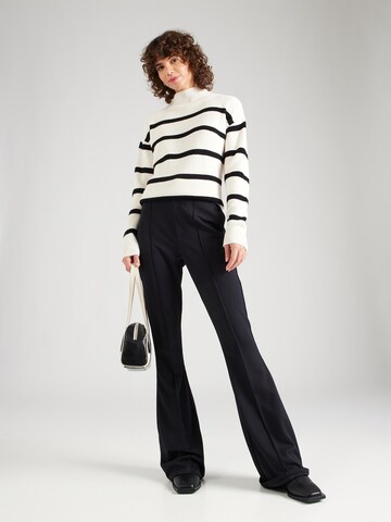 Pullover 'VIRil' di VILA in bianco