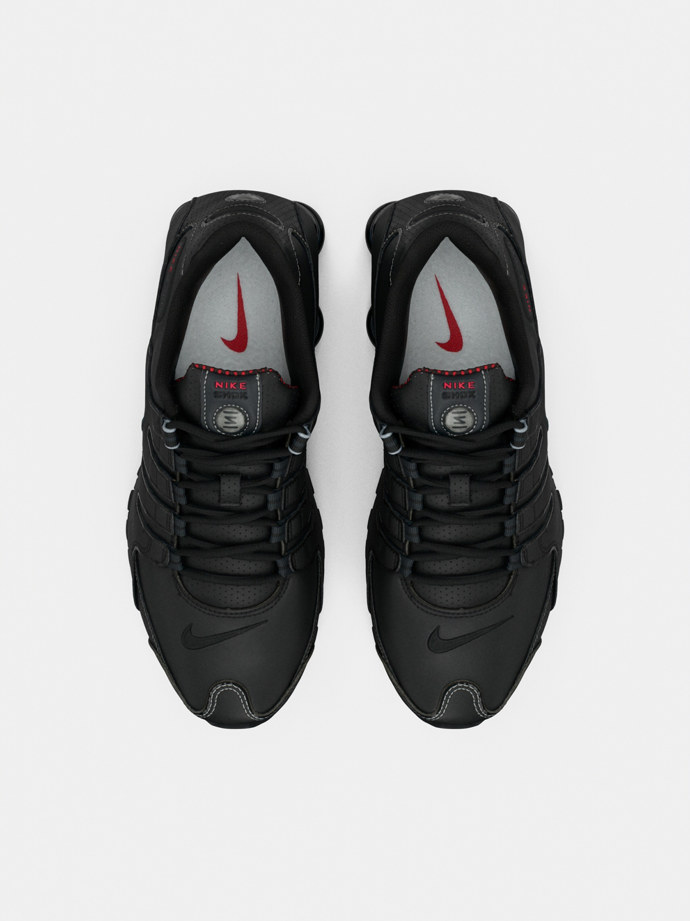 Nike Sportswear Sneakersy niskie 'Shox NZ' w kolorze czarny