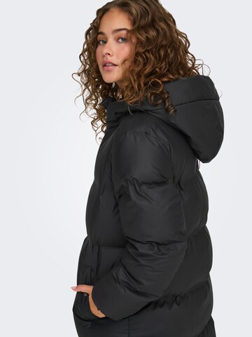Cappotto invernale 'ONLLea' di ONLY in nero