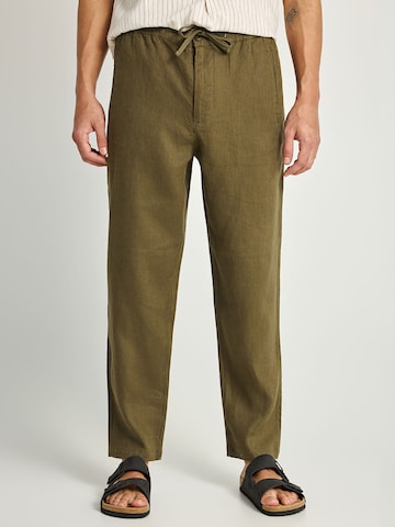 regular Pantaloni di Funky Buddha in verde: frontale